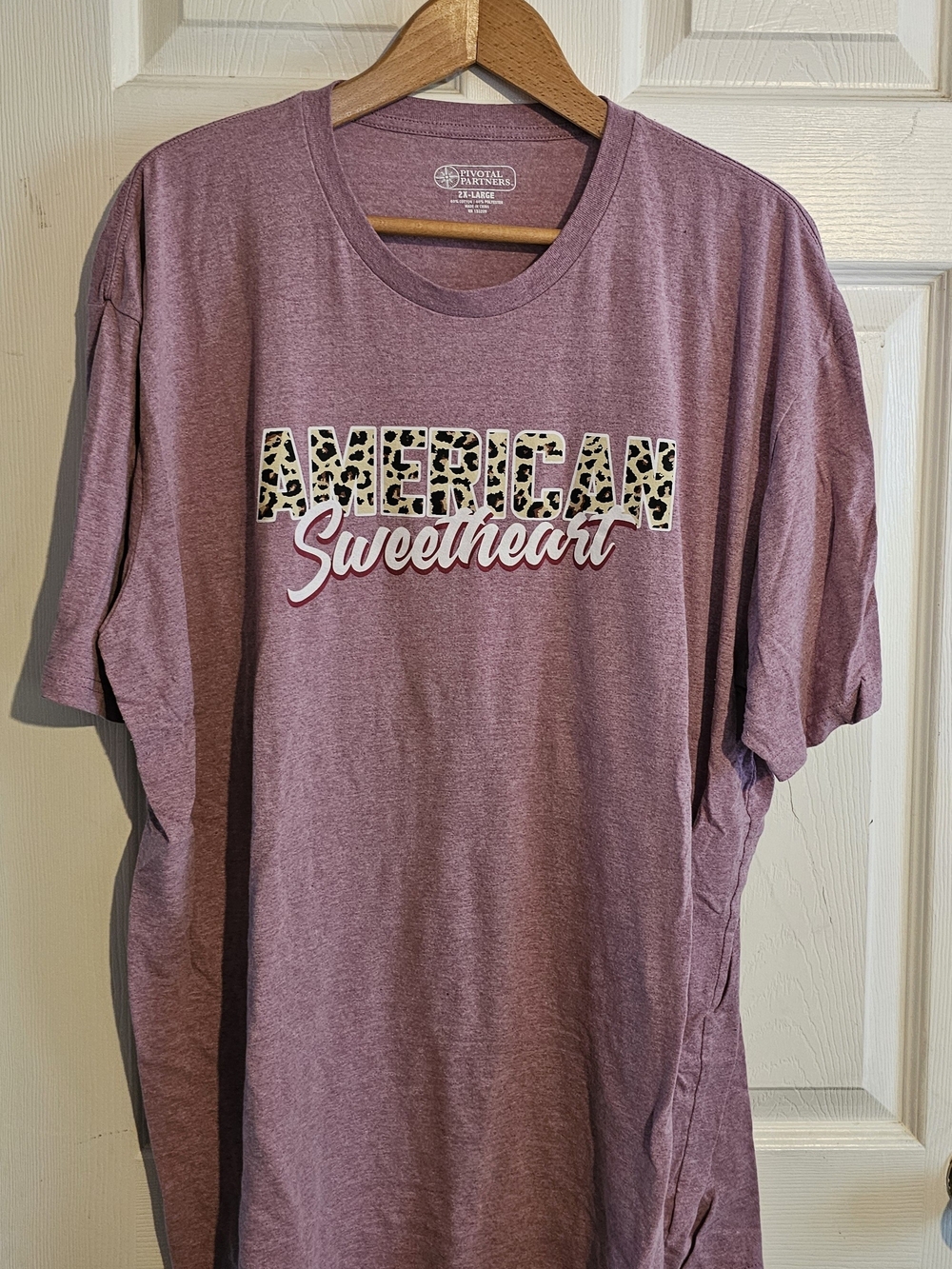 American Sweetheart Graphic Tee - Mauve